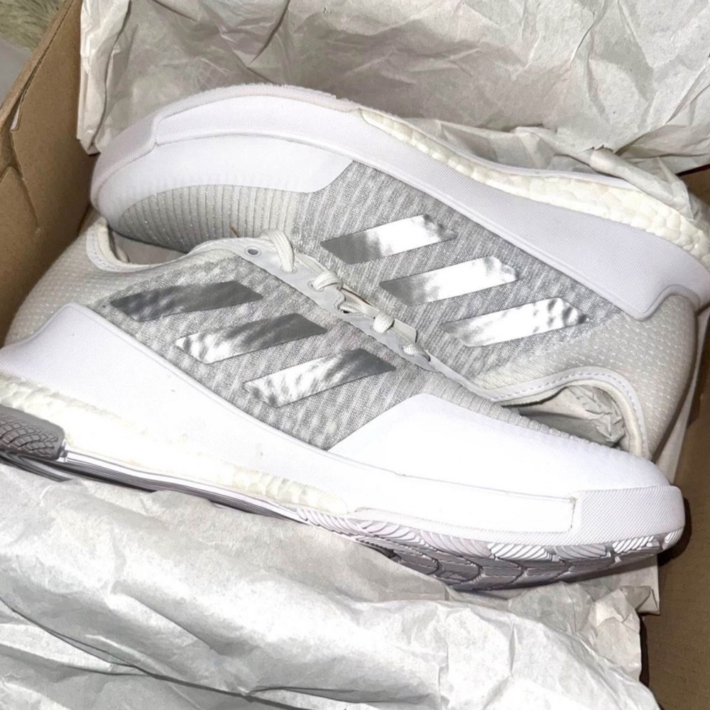 Adidas Women’s CrazyFlight White and Silver Sneakers Size 9.5 NWT
